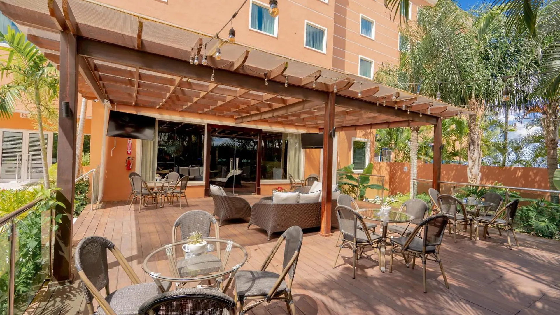 Hodelpa Garden Court Hotel Santiago De Los Caballeros